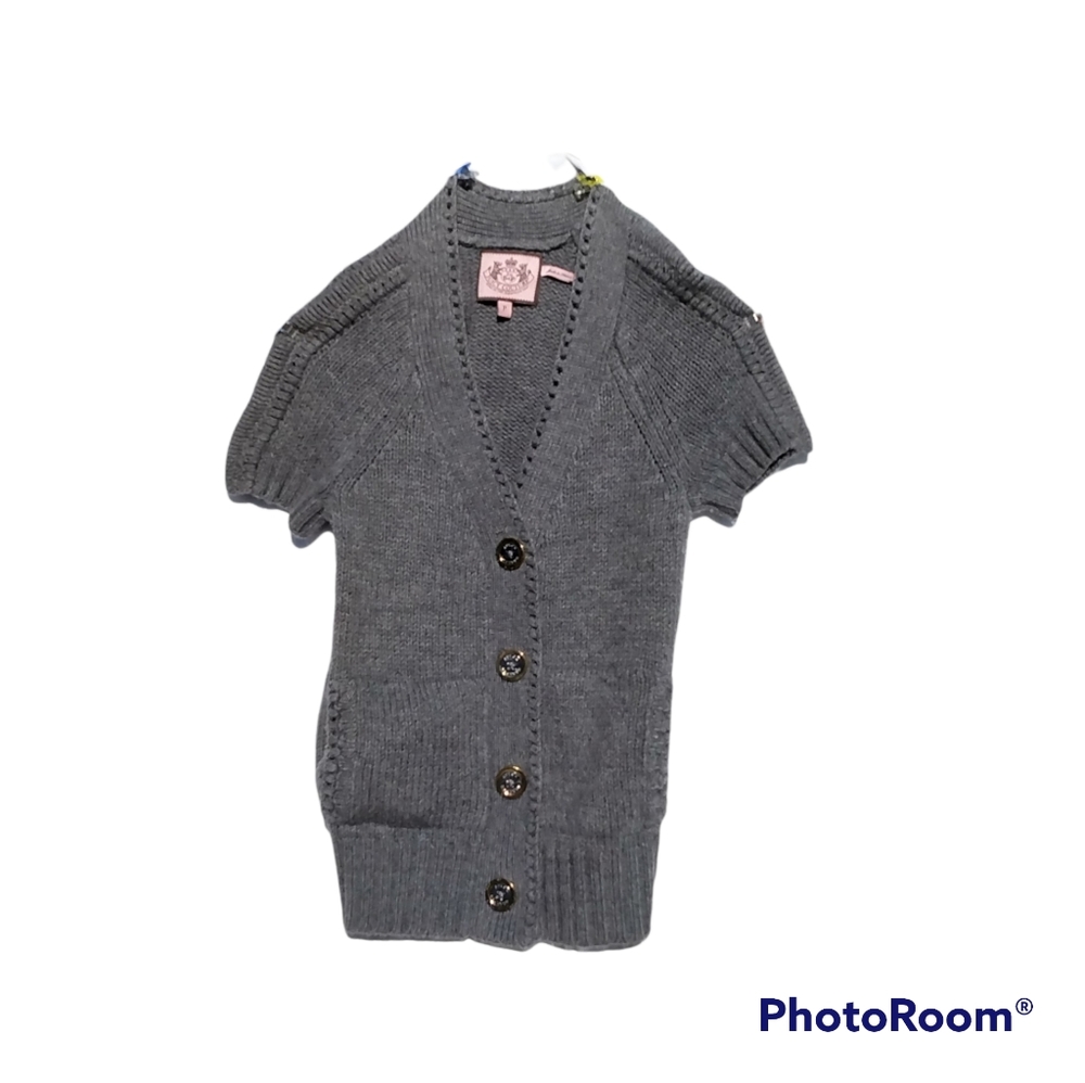 Short sleeve button up sweater. P